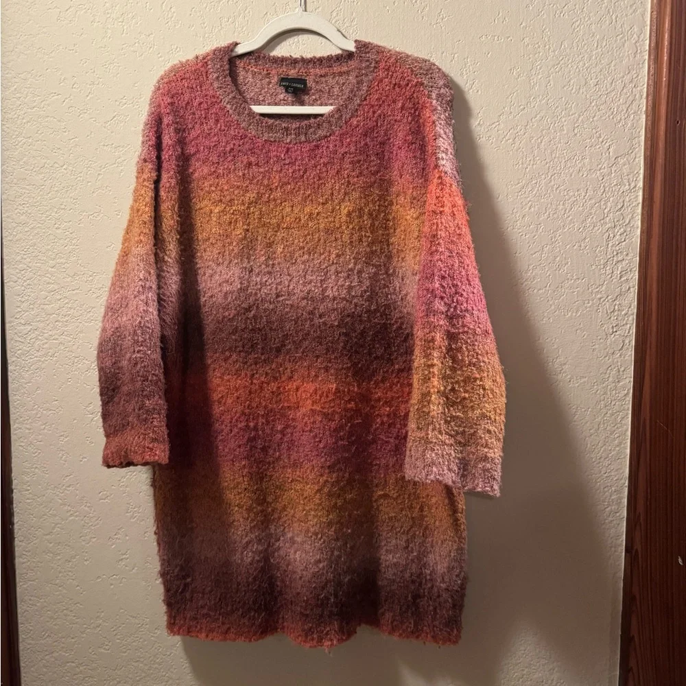 Coco + Carmen Cozy Ombré Bouclé Sweater – S/M
